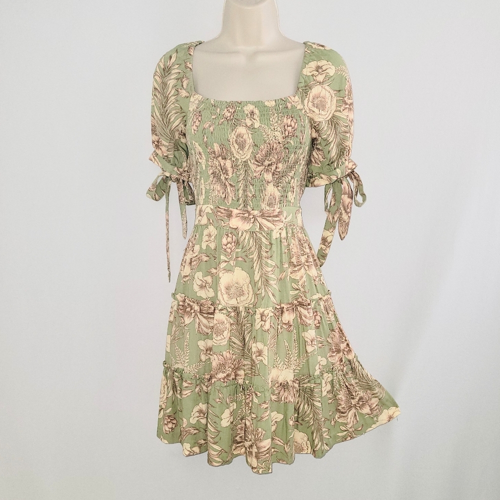 Floral Green Puff Sleeve Smocked Tiered Floral Sage Mini Dress Size S